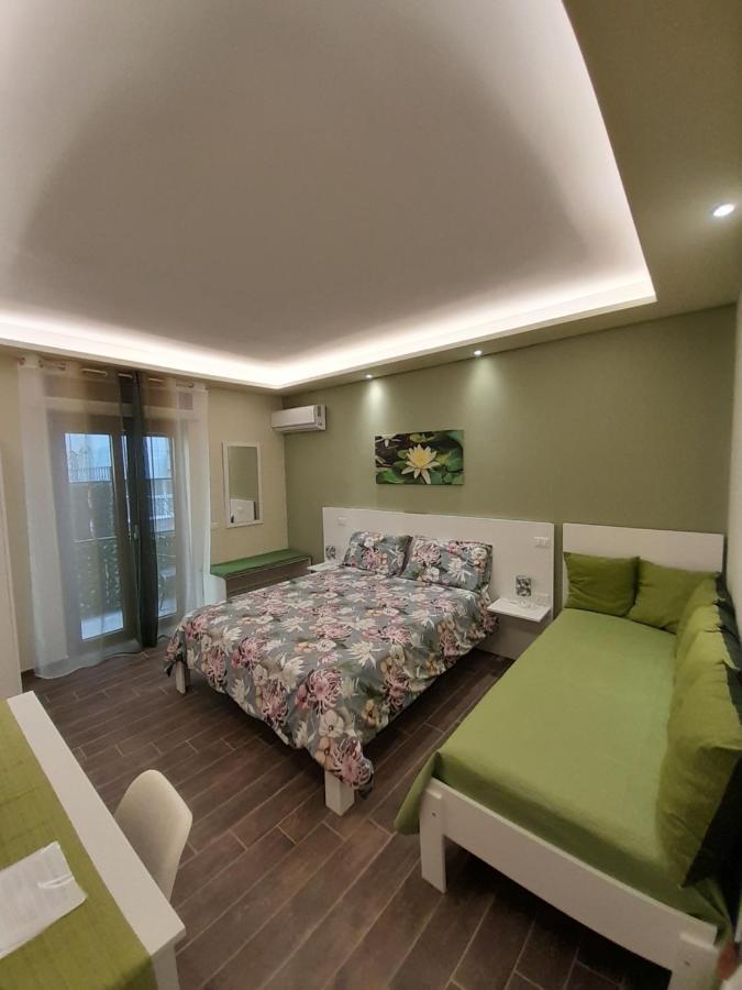 L'Oasi Di Venere Bed And Breakfast Caserta Exterior foto