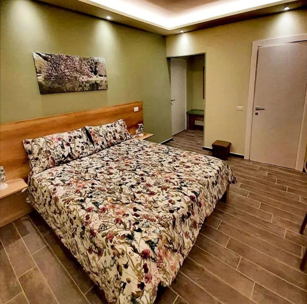 L'Oasi Di Venere Bed And Breakfast Caserta Exterior foto